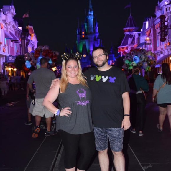 Meet Amanda - Picture 3 of 5